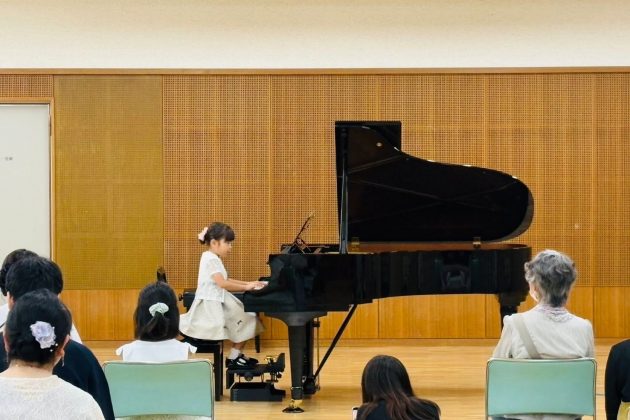 ６月７日(日)ロゼシアターリハーサル室にて かやはら音楽教室ぷちコンサ~トを開催しました